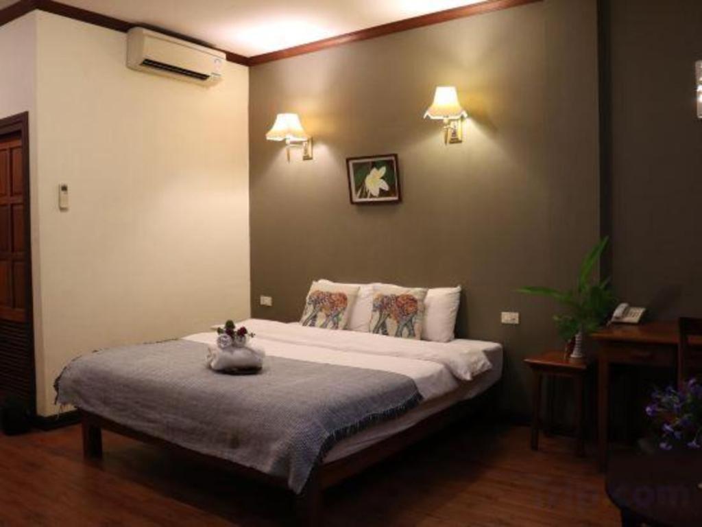 Phonethip Plaza Hotel Vientiane Bagian luar foto