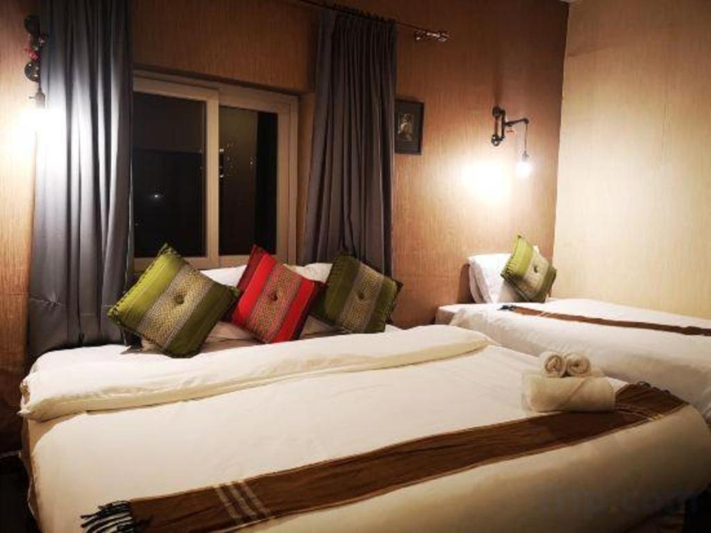 Phonethip Plaza Hotel Vientiane Bagian luar foto