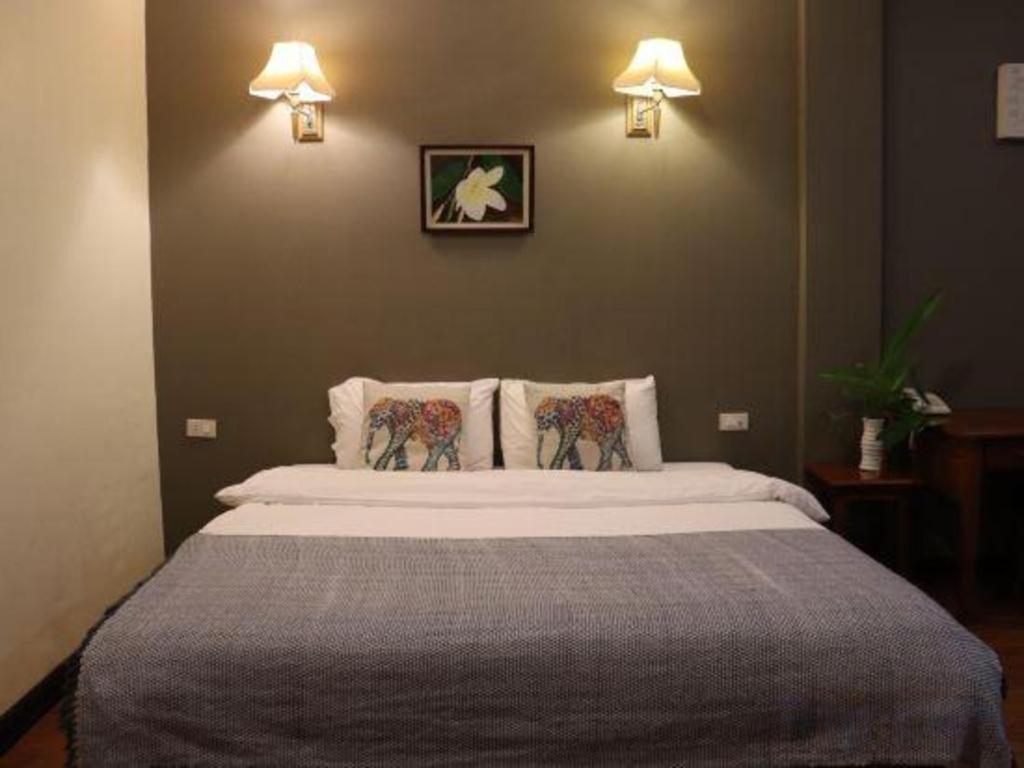 Phonethip Plaza Hotel Vientiane Bagian luar foto