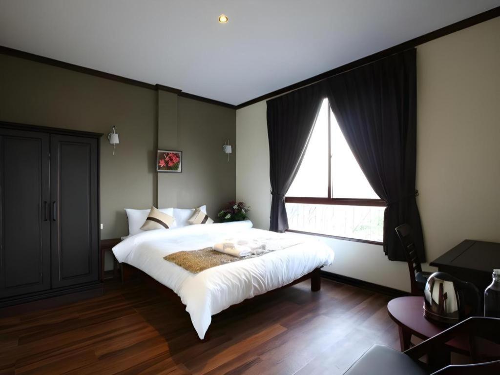 Phonethip Plaza Hotel Vientiane Bagian luar foto
