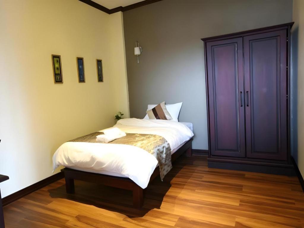 Phonethip Plaza Hotel Vientiane Bagian luar foto