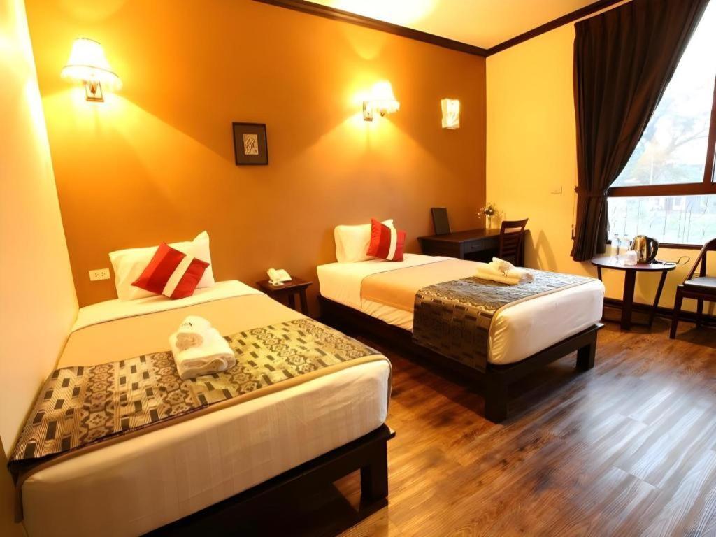 Phonethip Plaza Hotel Vientiane Bagian luar foto